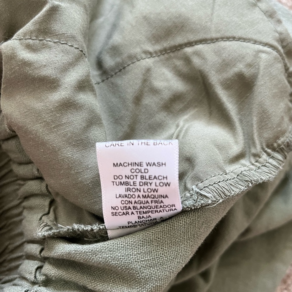 Olive green linen shorts - Picture 5 of 6